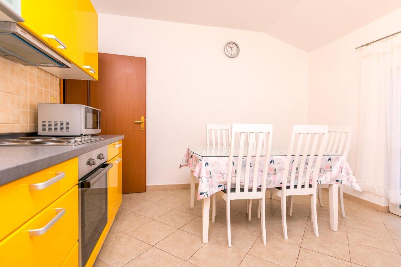 Apartments Cvitkovic 罗戈兹尼察 外观 照片