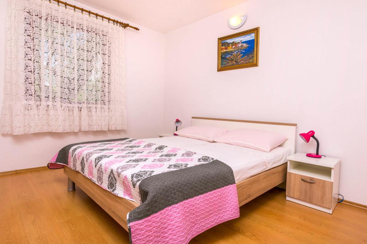 Apartments Cvitkovic 罗戈兹尼察 外观 照片